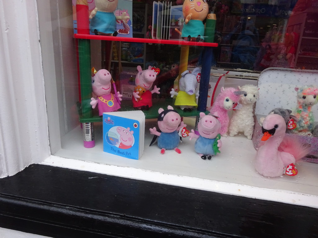 Peppa Pig display by anniesue