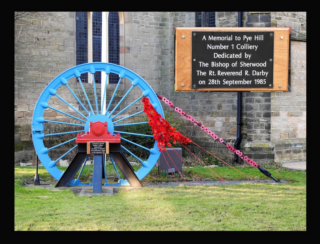 Pye Hill Number 1 Colliery Memorial by oldjosh