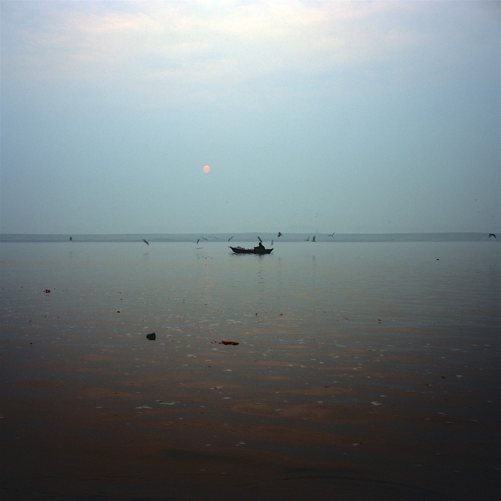 On the Ganges by peterdegraaff