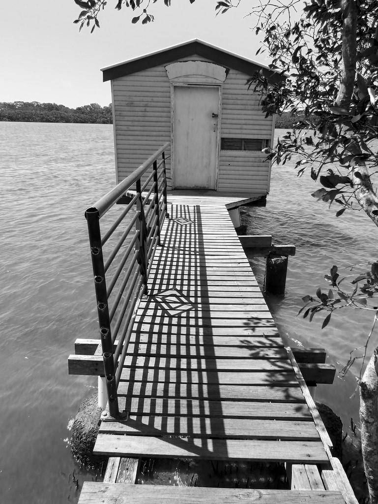 Maroochy River boathouse by jeneurell