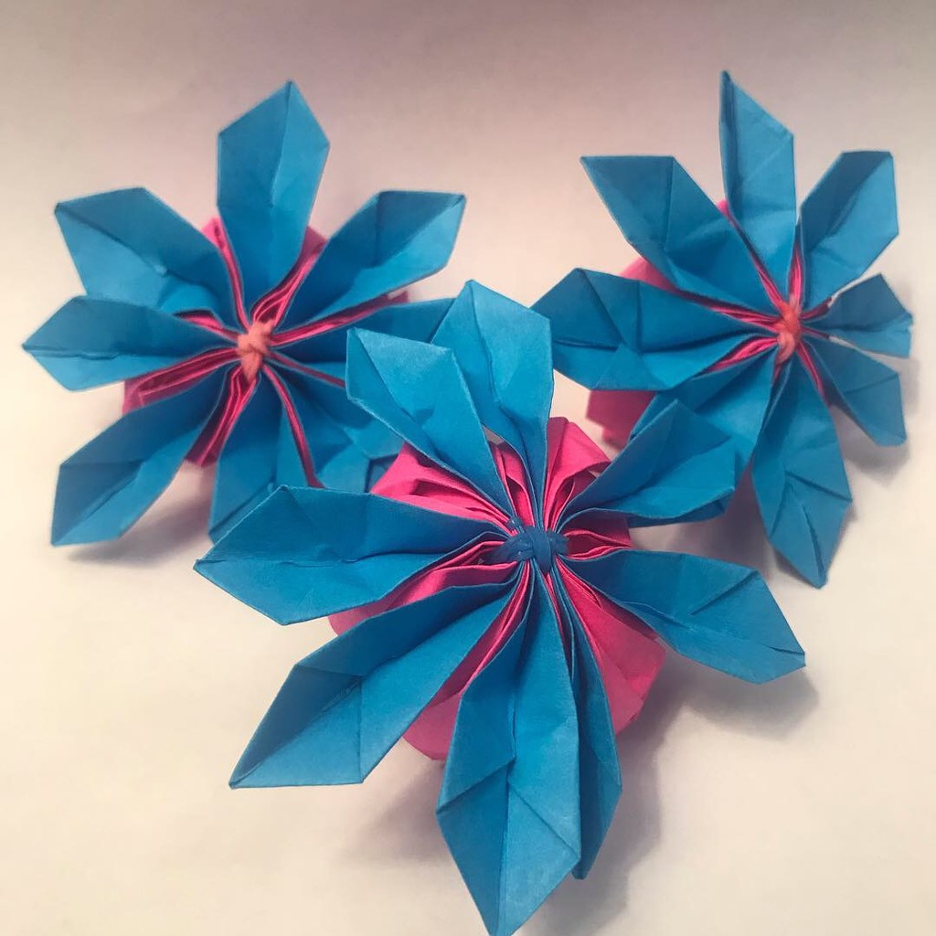 Golhaa: Origami  by jnadonza
