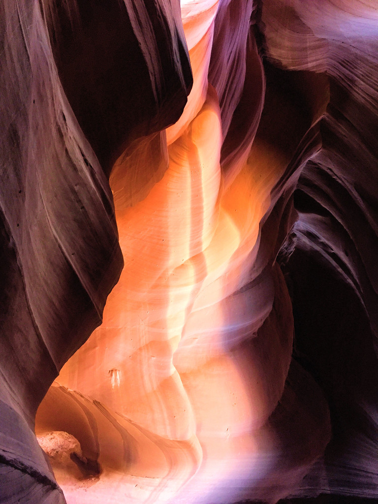 Antelope Canyon by gtoolman8