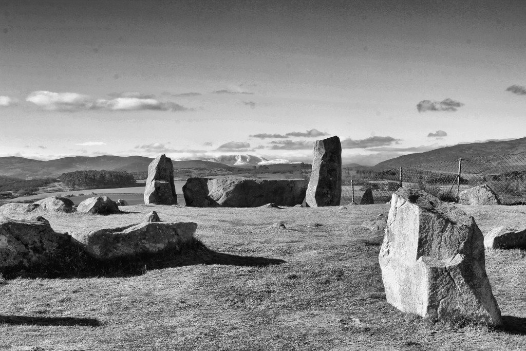 Tomnaverie Stone Circle by jamibann