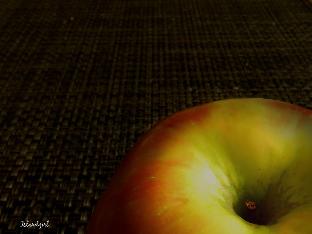Apple by radiogirl
