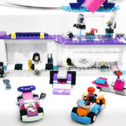 9th Mar 2019 - Purple Legos