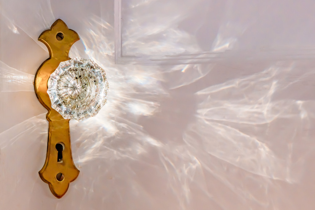 sparkling doorknob by jernst1779