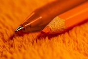 19th Mar 2019 - Orange Pen and Pencil