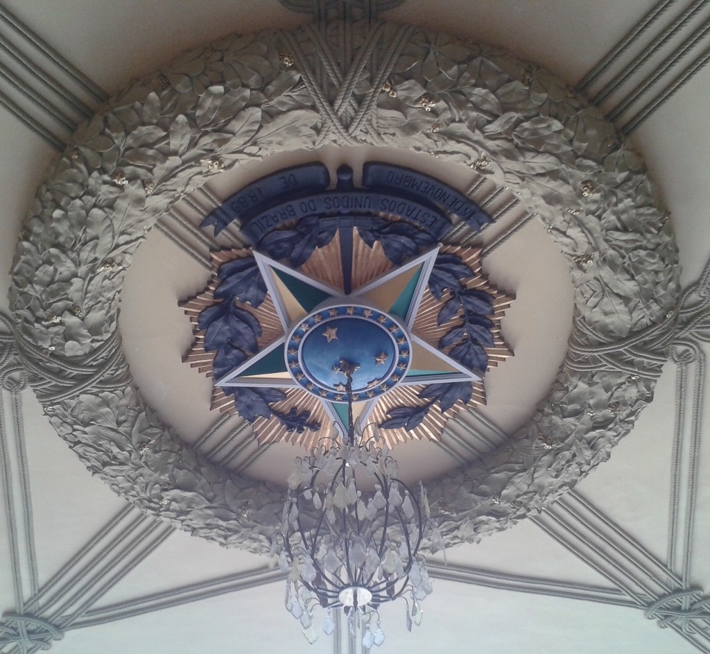 How's this for a ceiling rose?  by chimfa