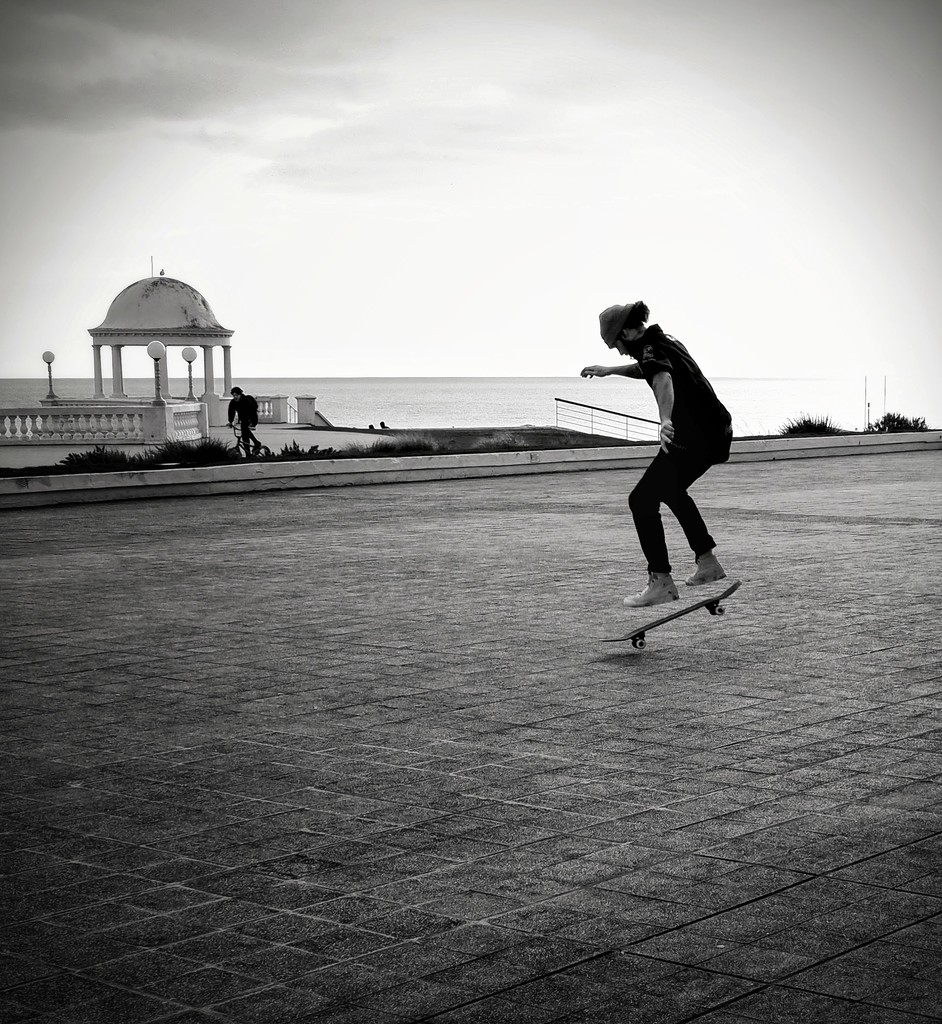 Skateboarder by 4rky