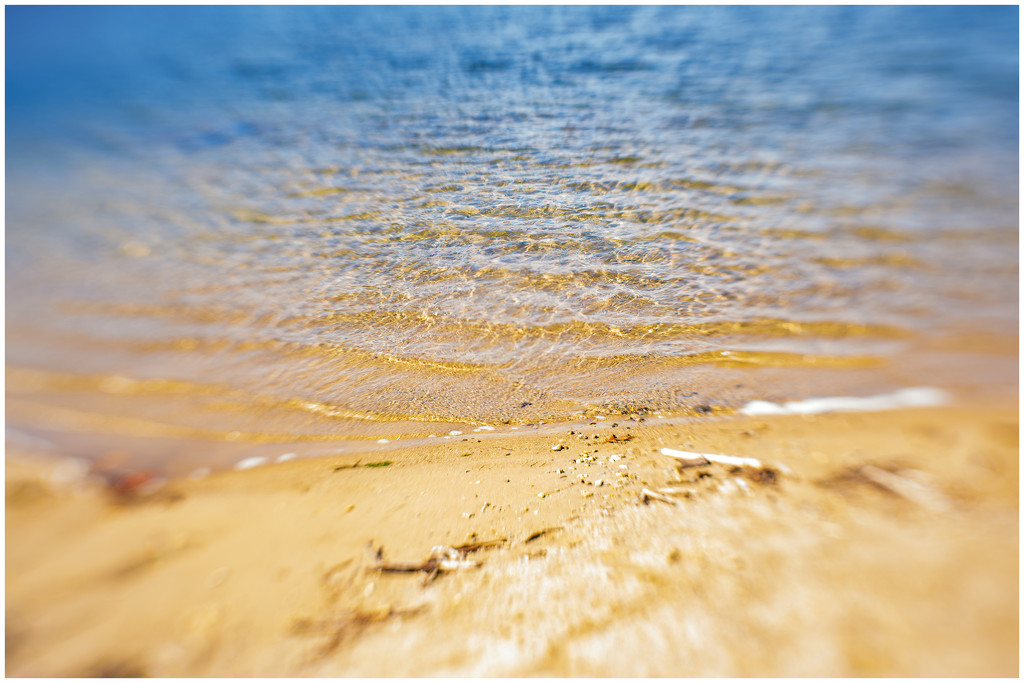 sand, water, sunshine, blur by jernst1779