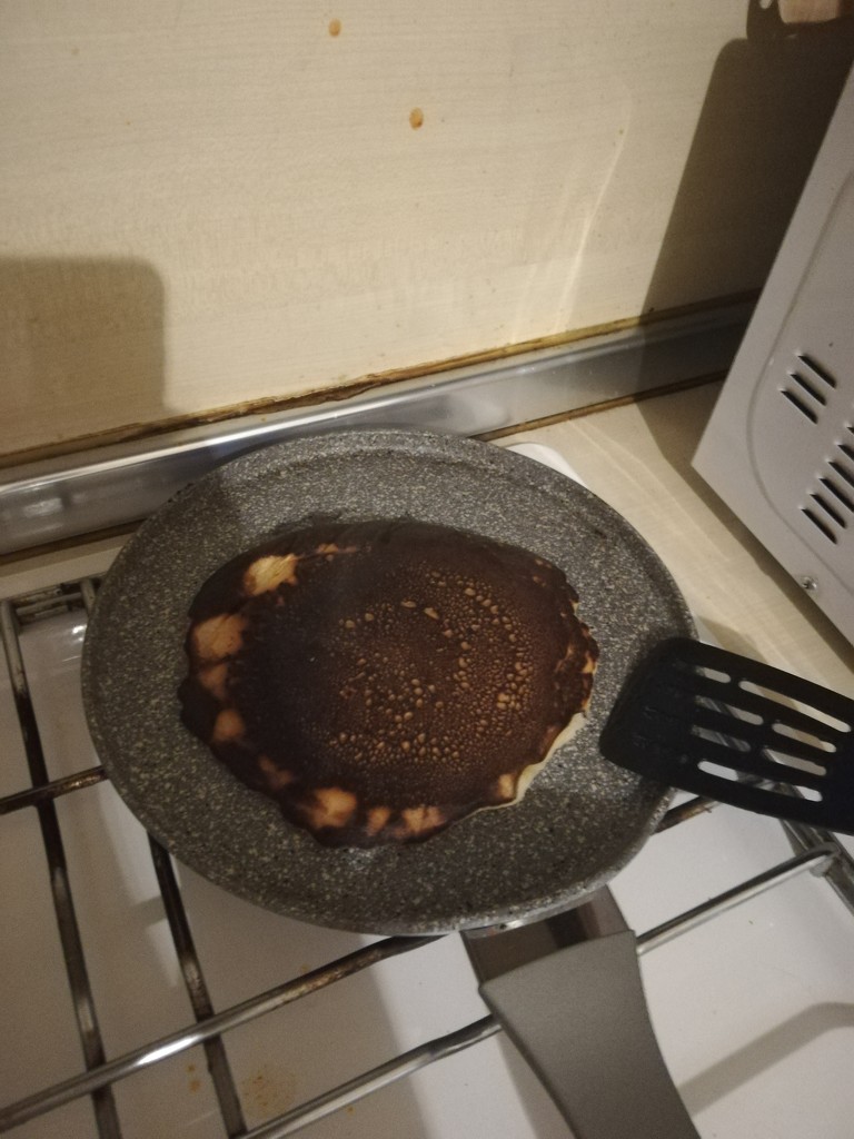 Making pancakes by nami