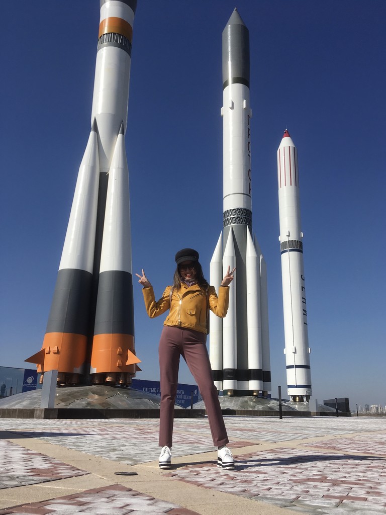 Rocket girl by vincent24