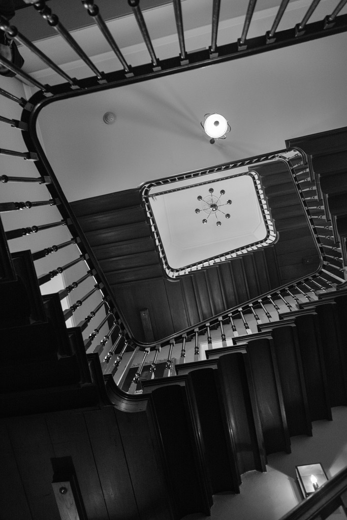Upstairs, downstairs by rumpelstiltskin