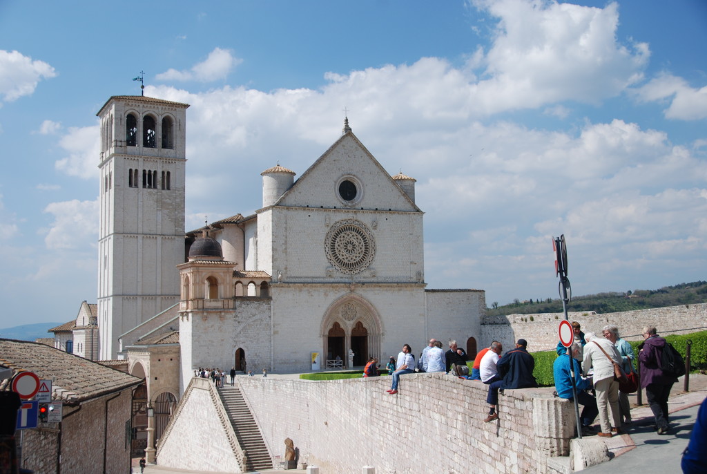 Assisi, Italy by graceratliff