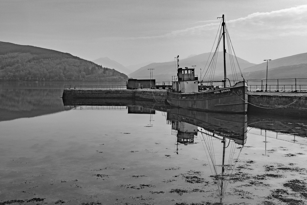  Loch Fyne. by gamelee