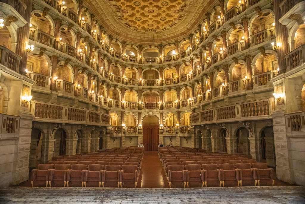 Teatro Bibiena di Mantova by jyokota