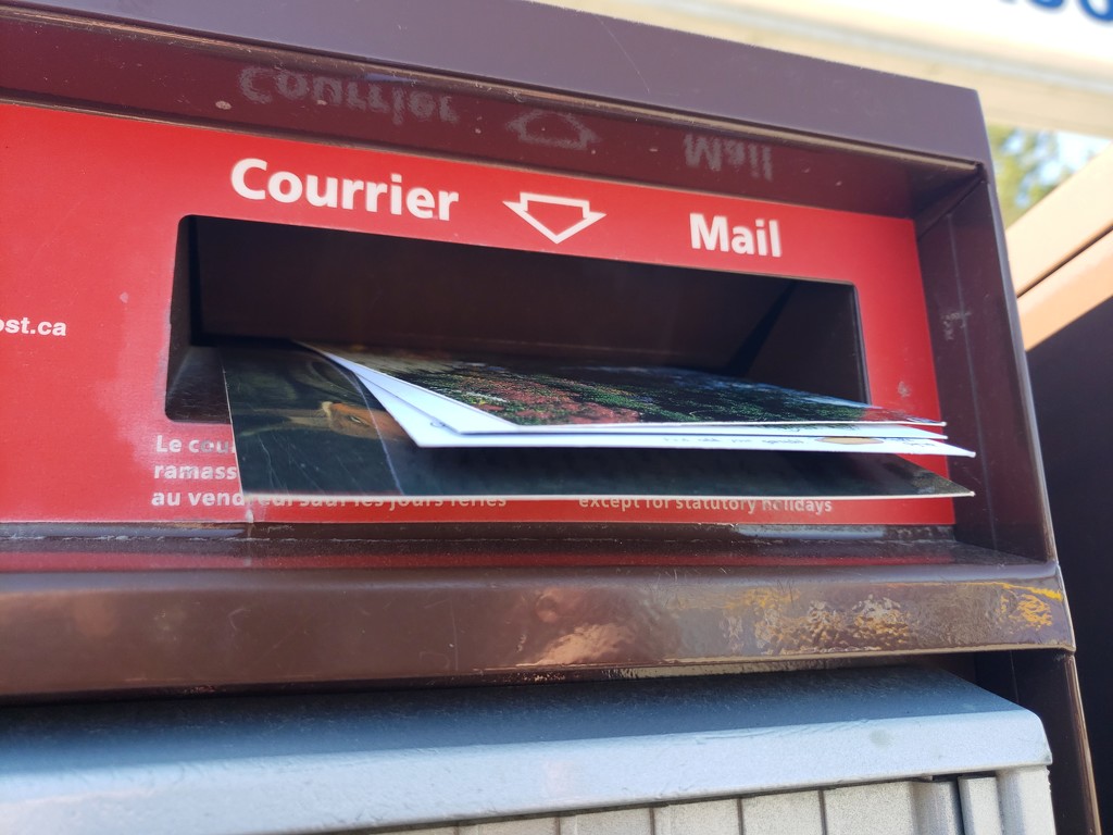 Happy Mail Box by waltzingmarie