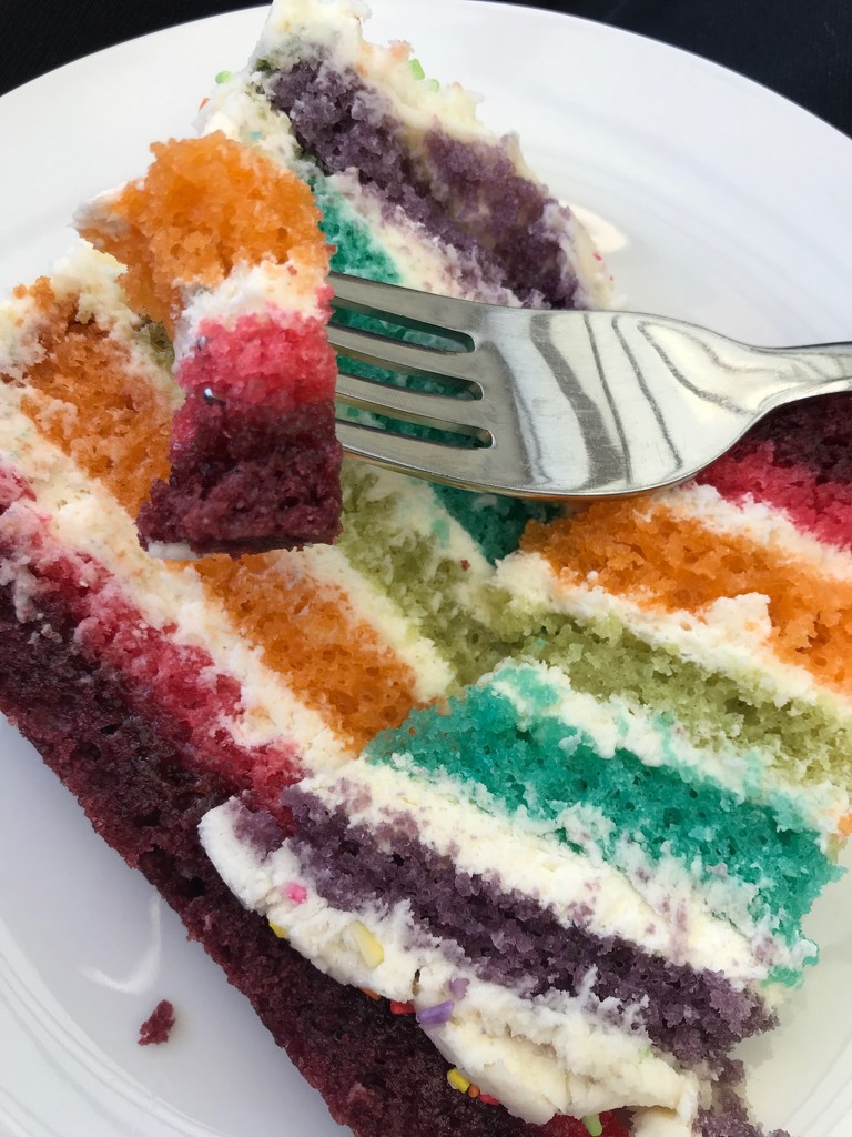 Amazing Rainbow Cake by elainepenney