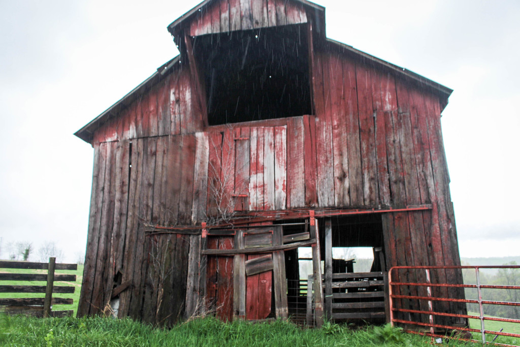 Front of the barn by mittens