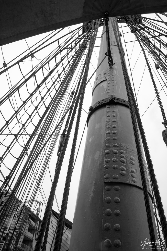 Mast and rigging by yorkshirekiwi