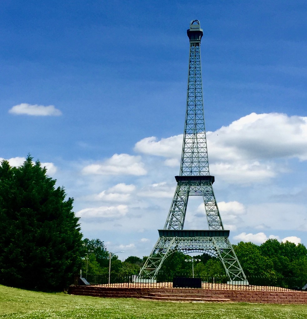 Paris, Tennessee! by margonaut