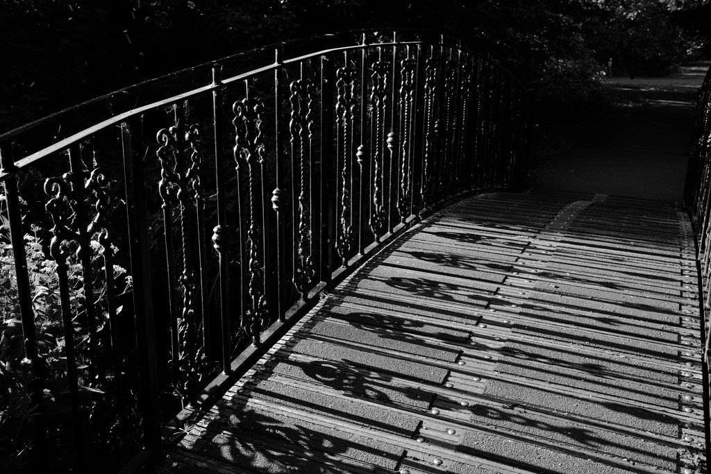 Bridge of shadows by rumpelstiltskin
