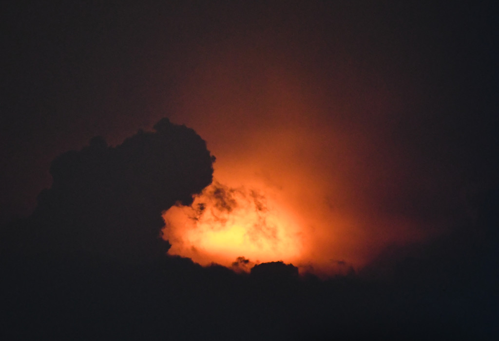 Surprise Sunset after a Kansas Tornado Warning by kareenking