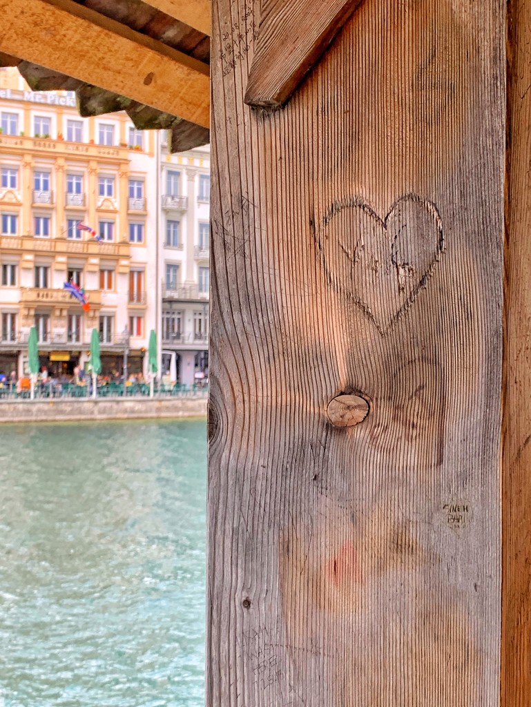 Hearts on wood.  by cocobella