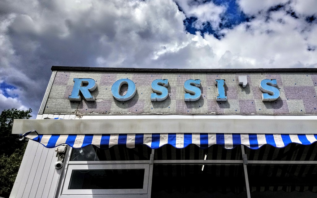 Rossi's, Westcliff-on-Sea by boxplayer