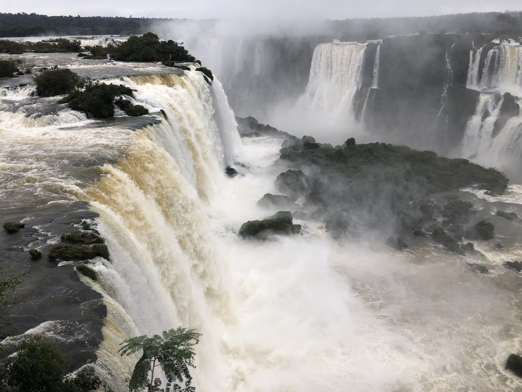 Iguazu Falls, Brazil by redy4et