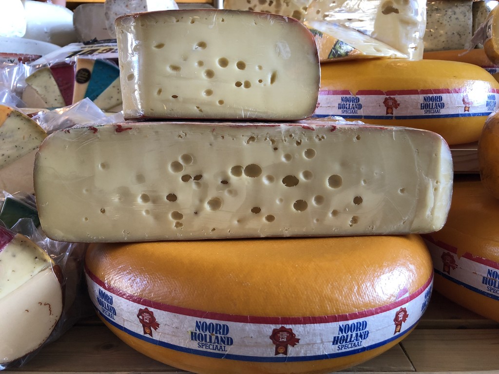 Just love cheese... by bizziebeeme