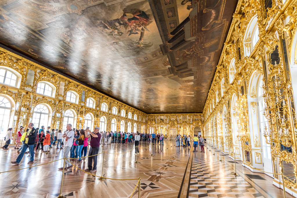 Inside St. Catherine's Palace by kwind