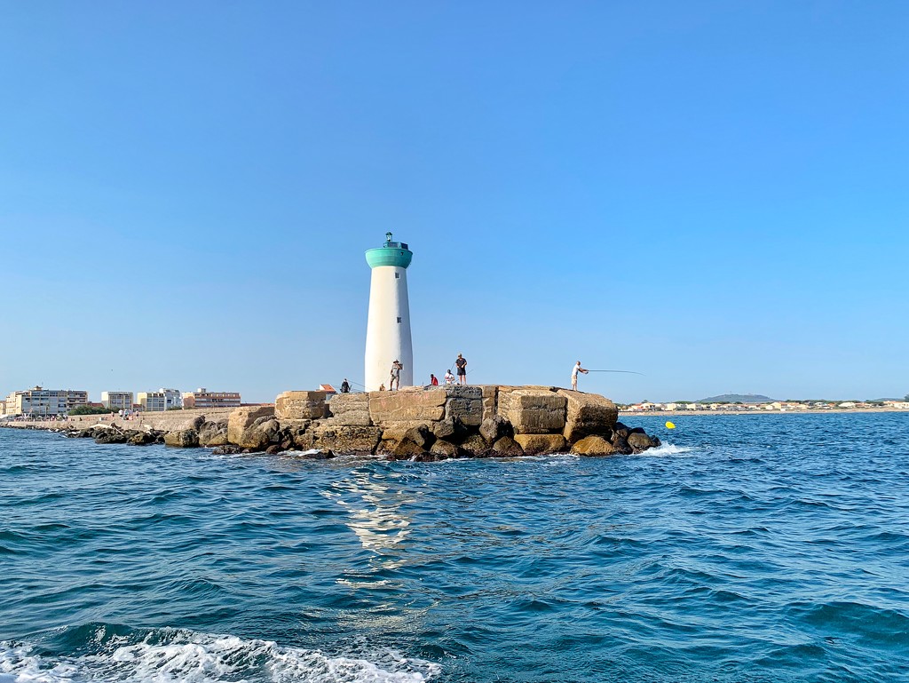 Grau d’Agde lighthouse.  by cocobella