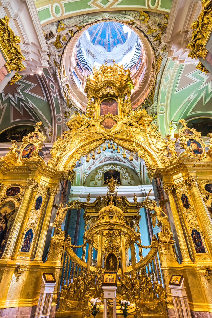 Another look Inside Peter & Paul Cathedral by kwind