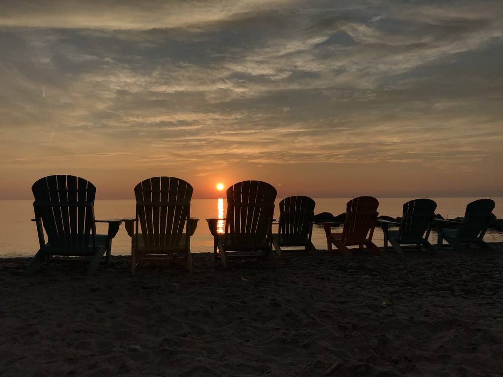 Sunset on Lake Erie  by beckyk365