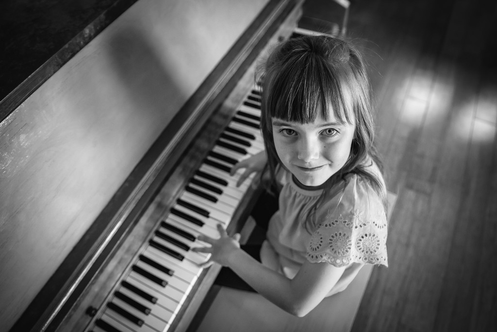 Pianist by tina_mac