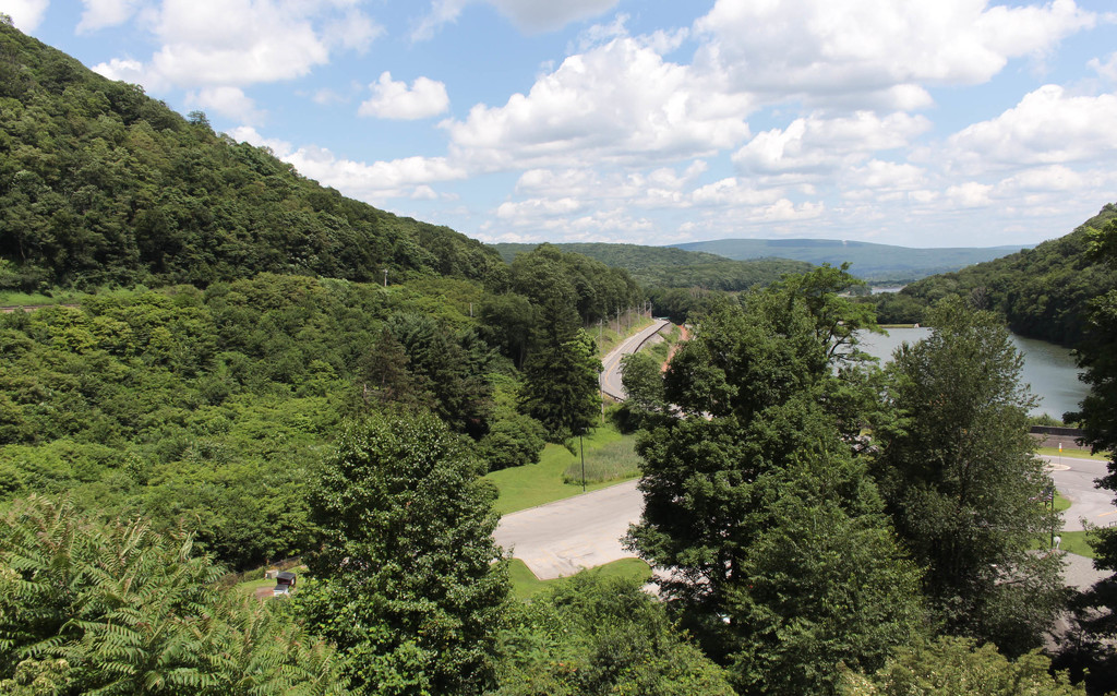 View from Horseshoe Curve by mittens