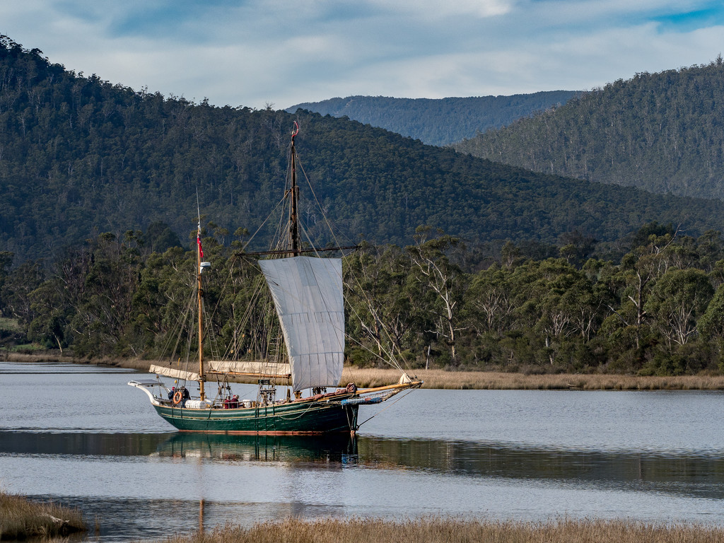 Yukon on Huon River, Tasmania by gosia