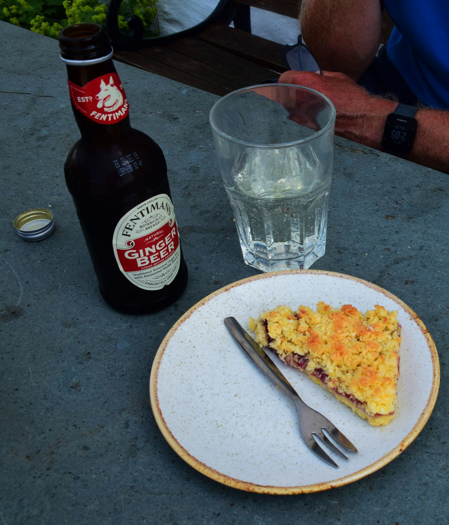 cake and ginger beer by ianmetcalfe