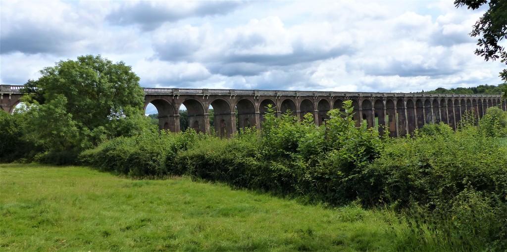 The Ouse Valley Viaduct by susiemc