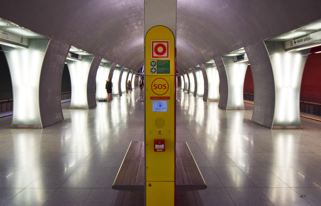 Metro station (Rákóczi tér) by kork