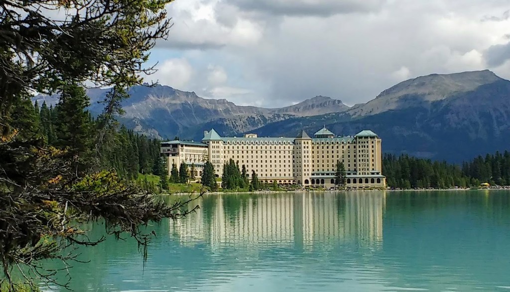 Chateau Lake Louise by tdaug80