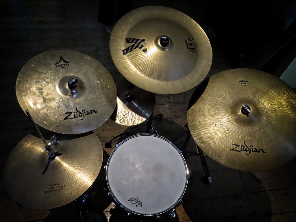 Drum and Cymbals by billyboy