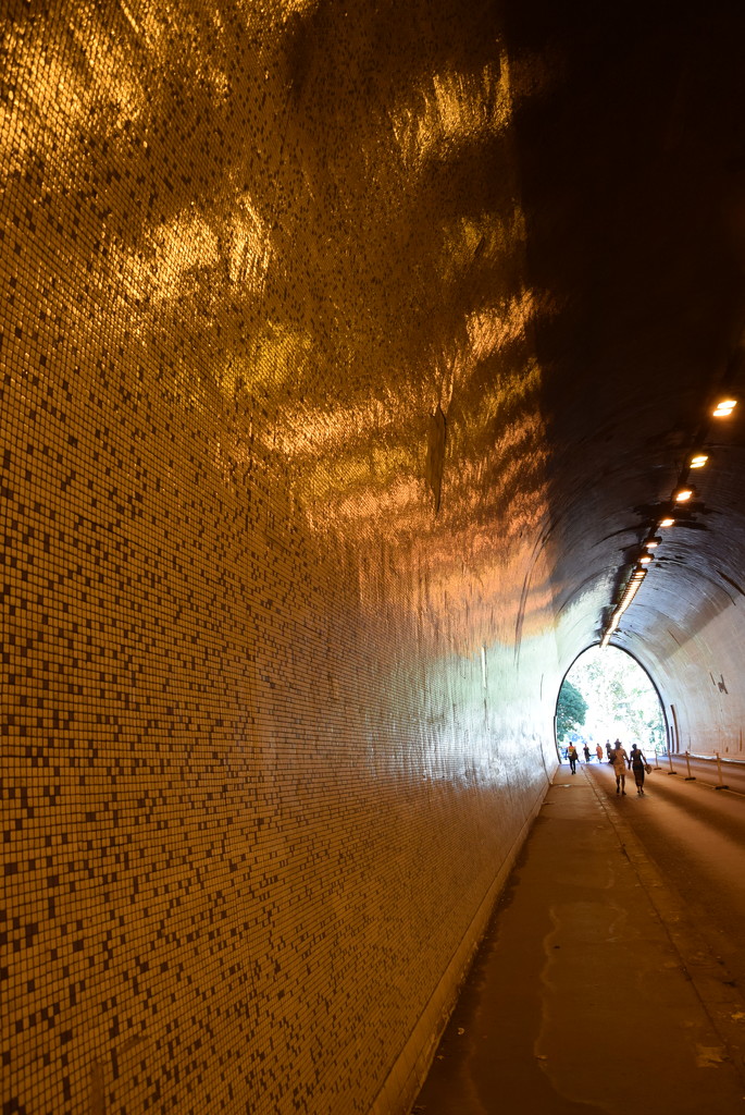 Reflection of lights on the tunnel wall by kork