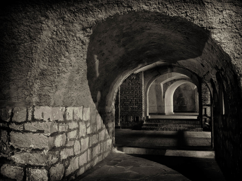Stone corridors by haskar