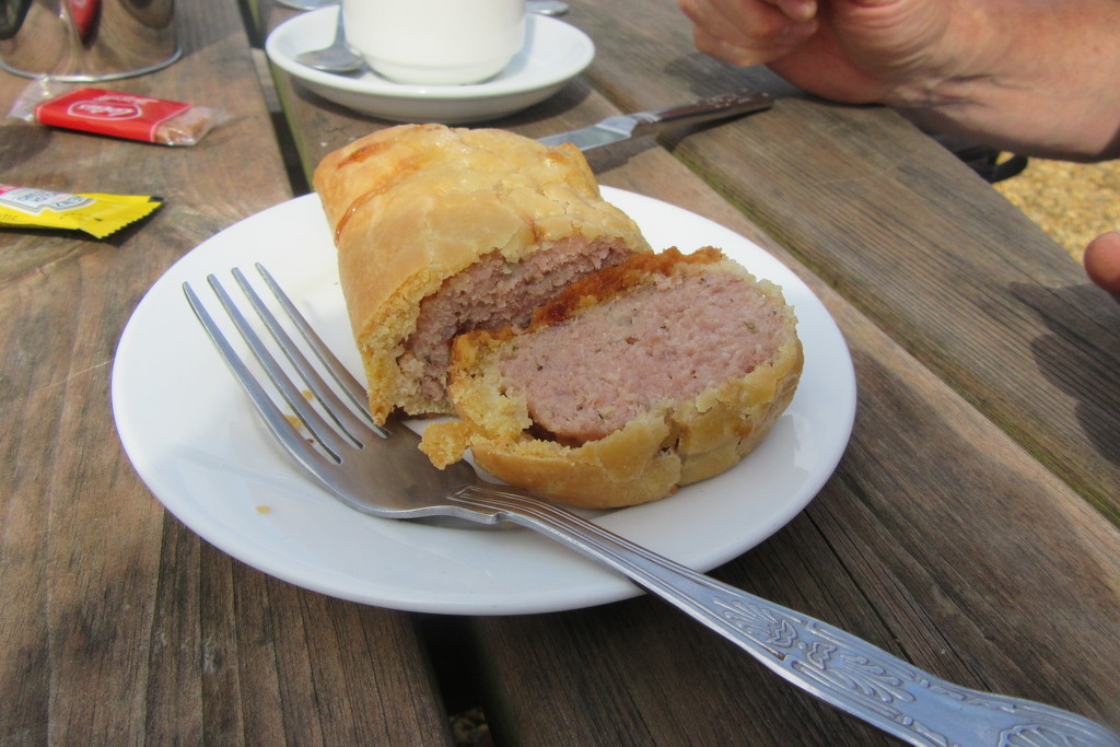 That's some sausage roll ! by lellie