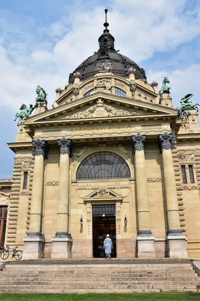 One of the entrance of Széchenyi Spa by kork