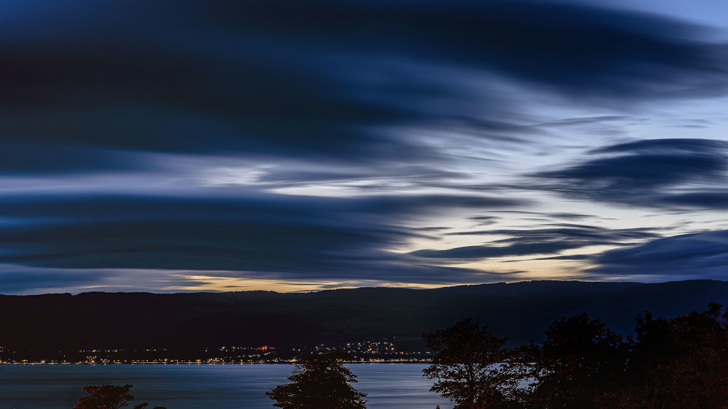 A view across the Clyde. by gamelee