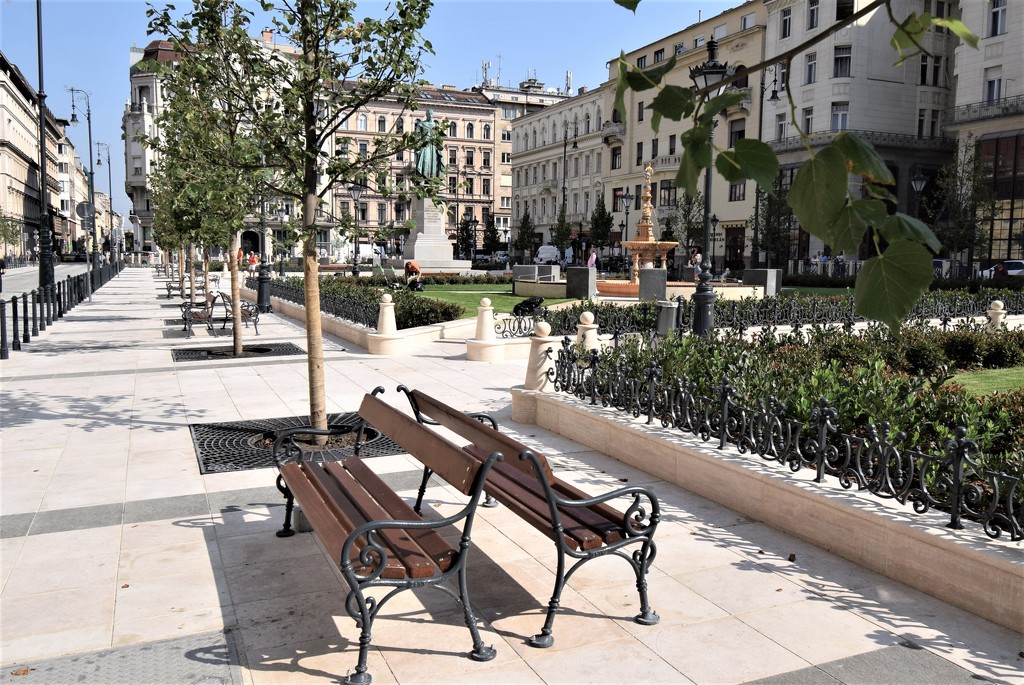 Renovated square in downtown by kork