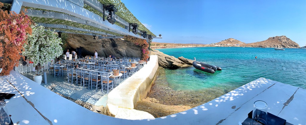Restaurant panorama.  by cocobella